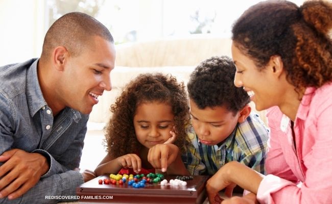Family bonding over game