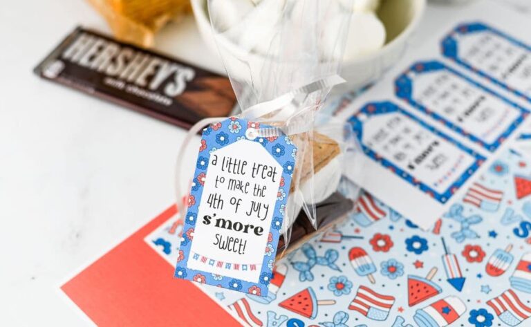 A finished S'more bag with gift tag- tied and ready to go.